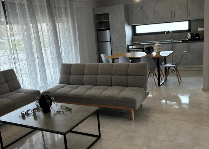 Elinor Apartamento Flogita