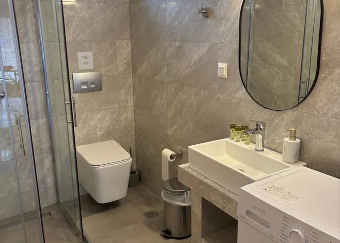 Elinor Appartement Flogita